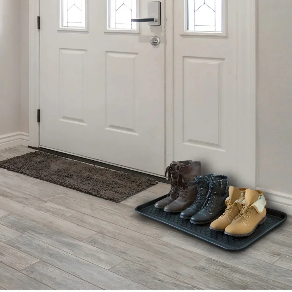 Black Floor Mat